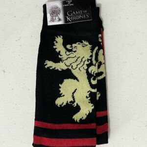 NEW Pair of Game of Thrones Crew Socks Color Black and Red Size 6-12